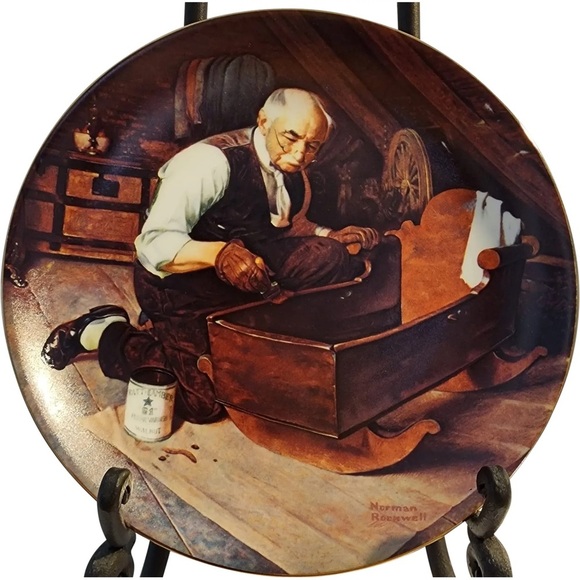 Edwin Knowles Collection of Norman Rockwell Plate Depicting “Grandpa’s Gift” - Picture 2 of 8